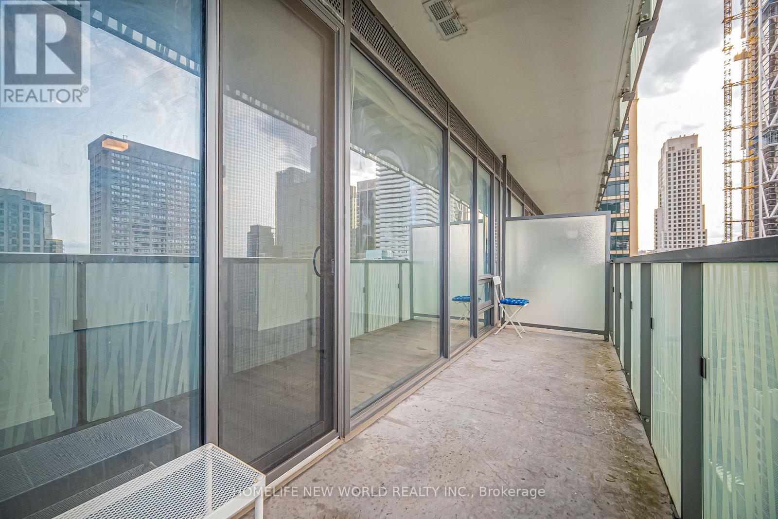 #2311 50 CHARLES STREET E - 29
