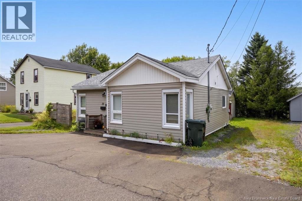 76 Saint Catherine Street, Saint John — photo 2