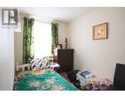Living room - 47 Dentonia Park Avenue, Toronto, ON M4C1W6 Photo 6