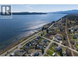 5570 Horne St, Union Bay, BC V0R3B0 Photo 11