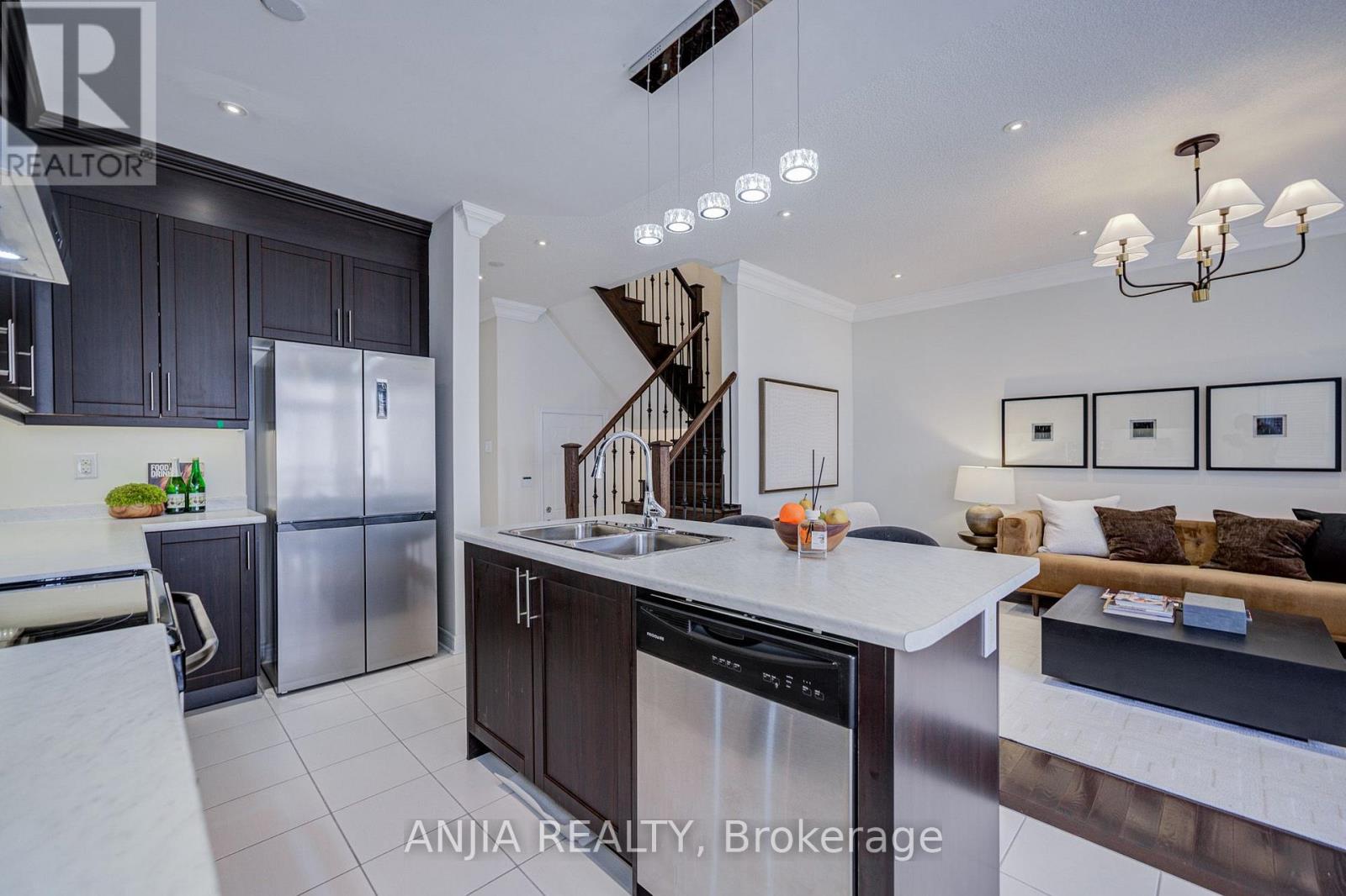 205 HARBORD STREET - 21