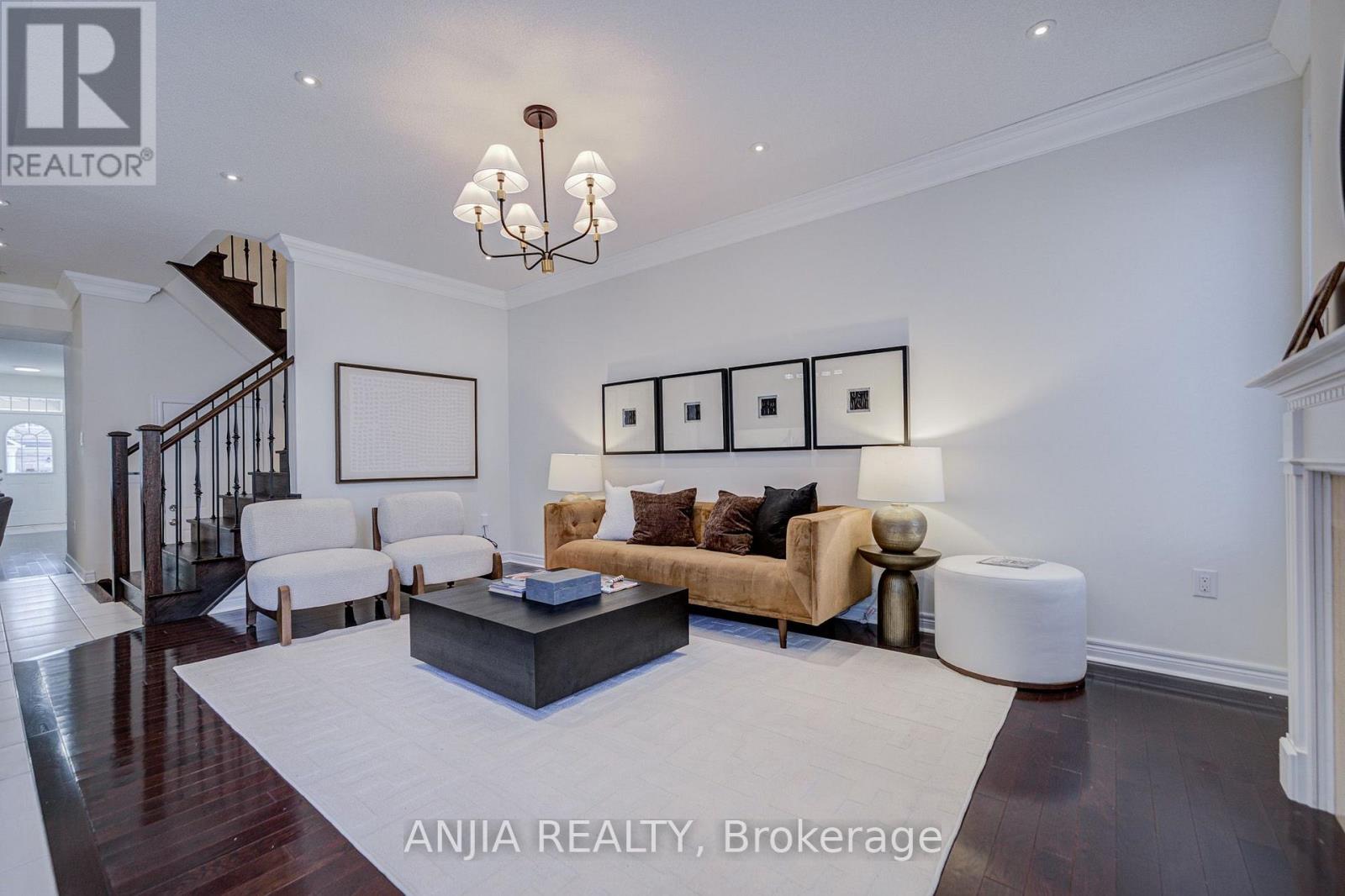 205 HARBORD STREET - 25