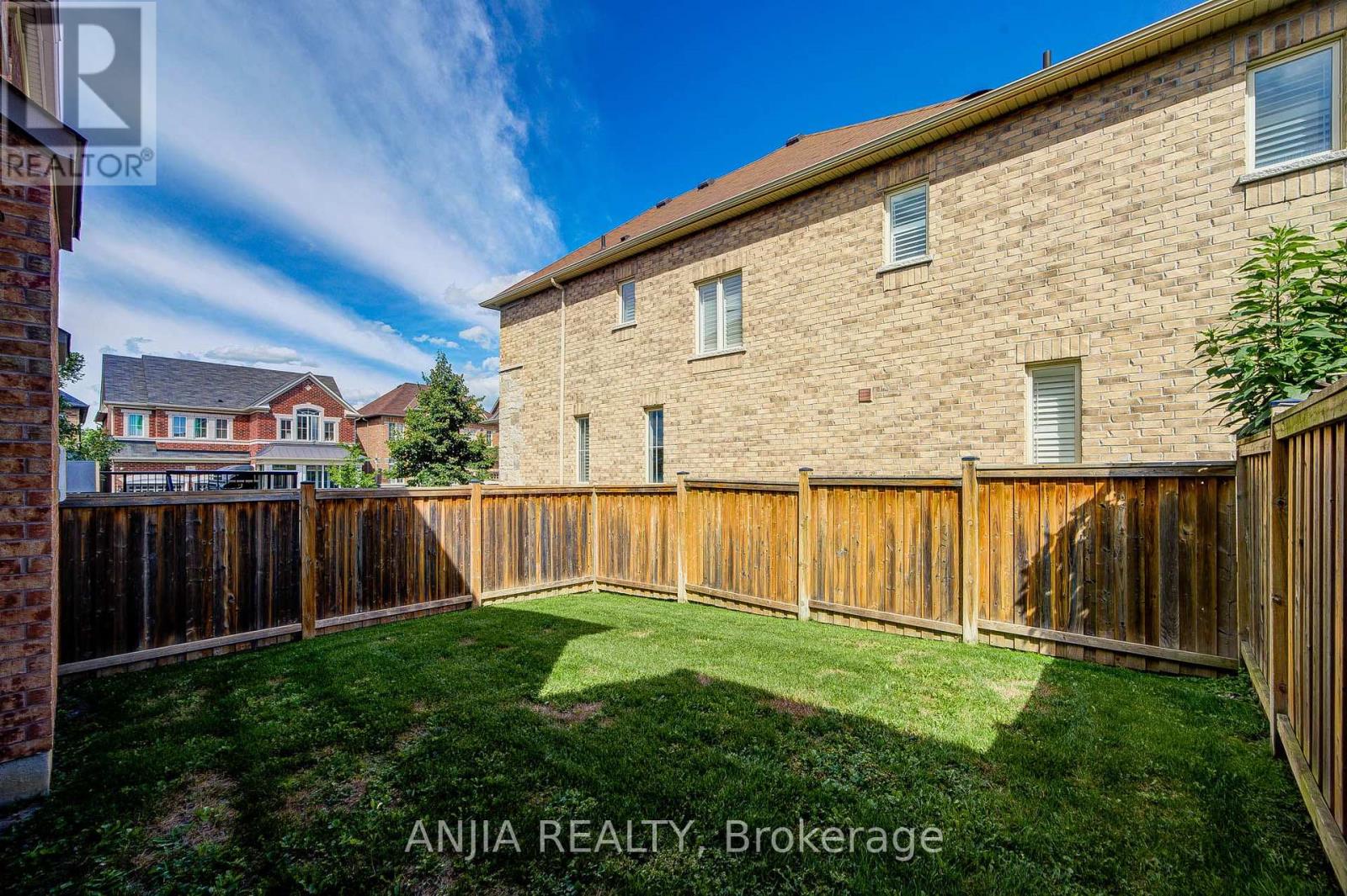 205 HARBORD STREET - 47