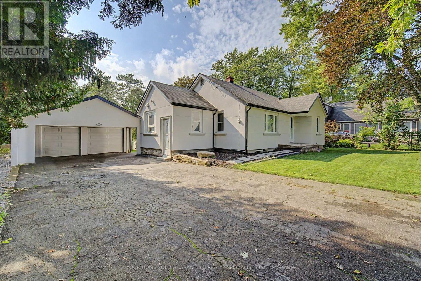 Listing photo of 14376 JANE STREET
