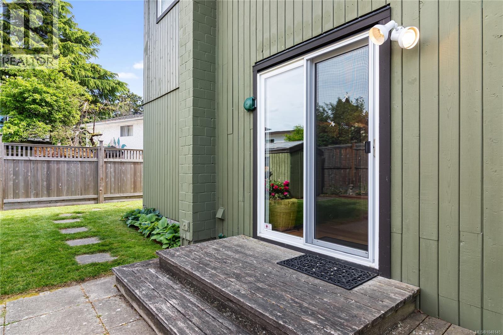 4021 Dawnview Cres - Image 42