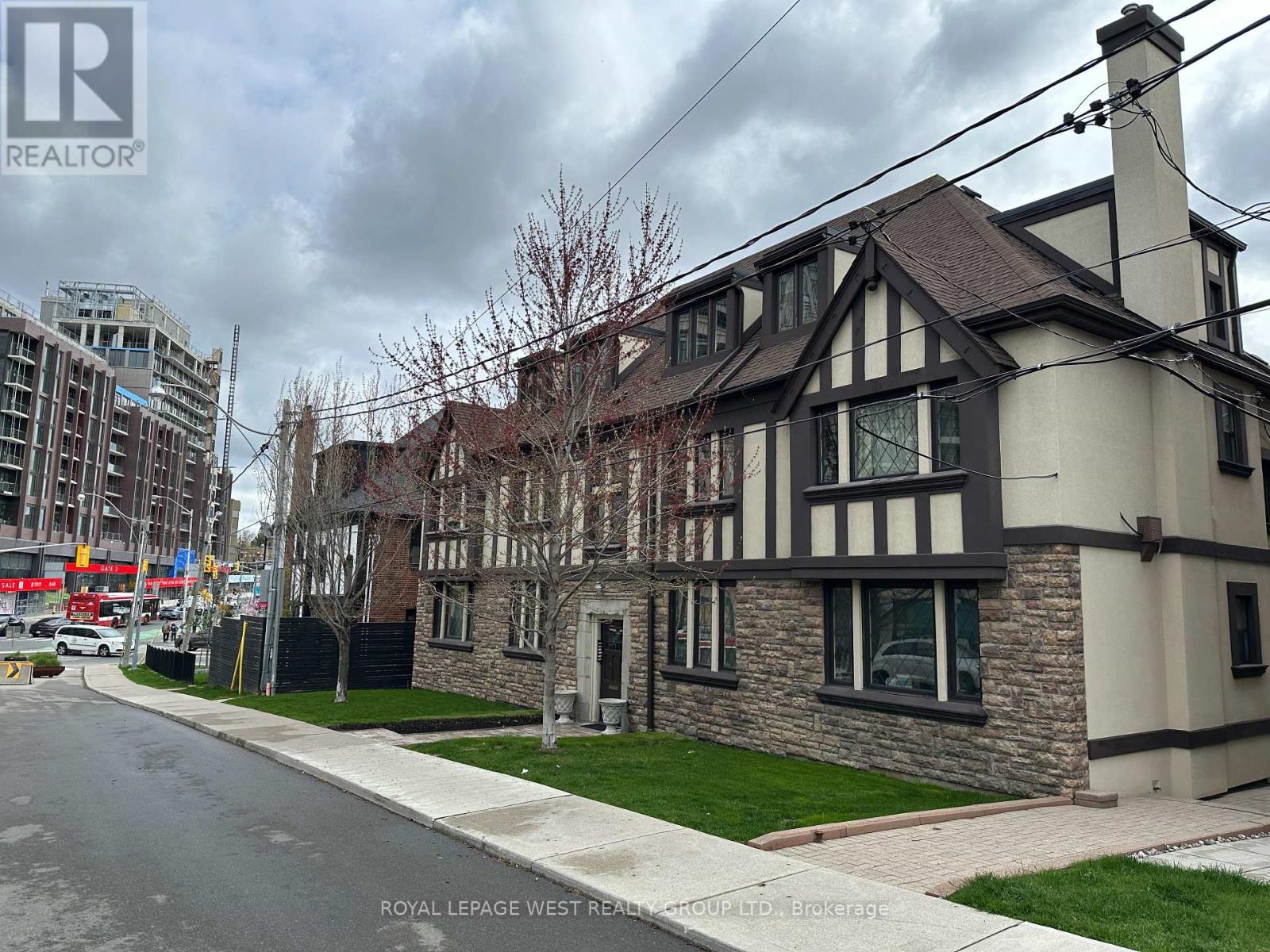 Photo of 27 Mossom Road
