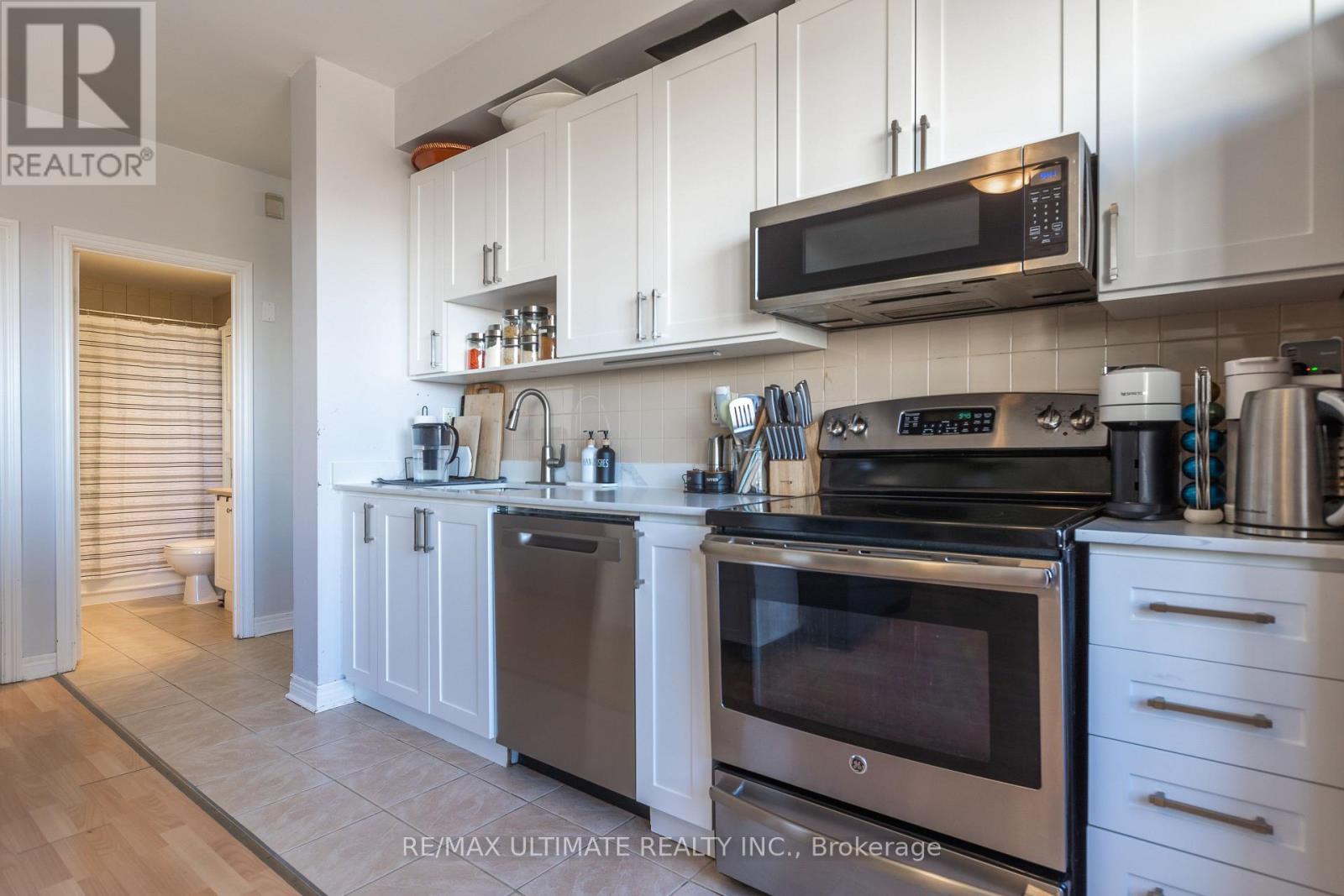 #406 1415 LAWRENCE AVENUE W - 9