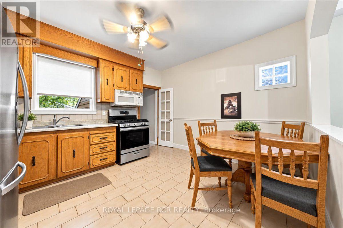 966 SHAW STREET - 17