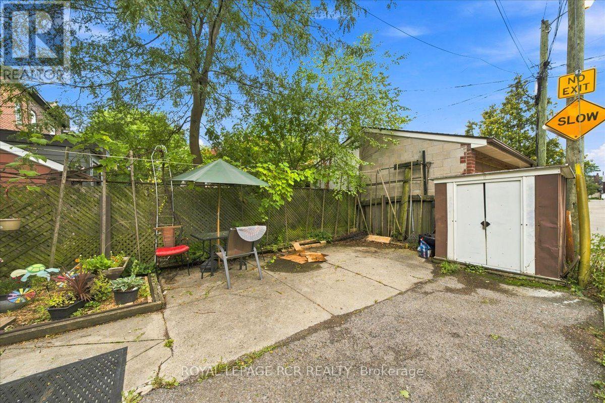 966 SHAW STREET - 26