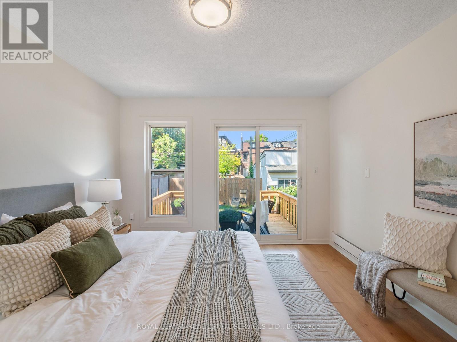 346 INDIAN ROAD CRESCENT - 16