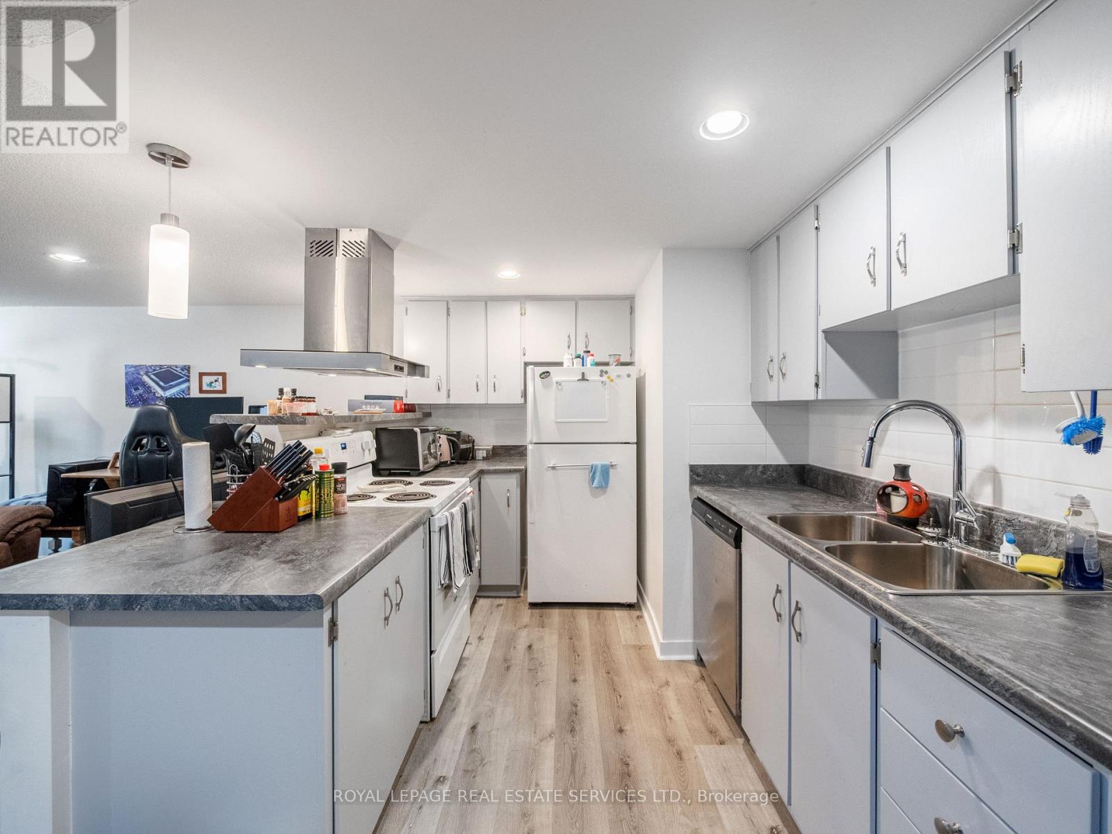 346 INDIAN ROAD CRESCENT - Image 44
