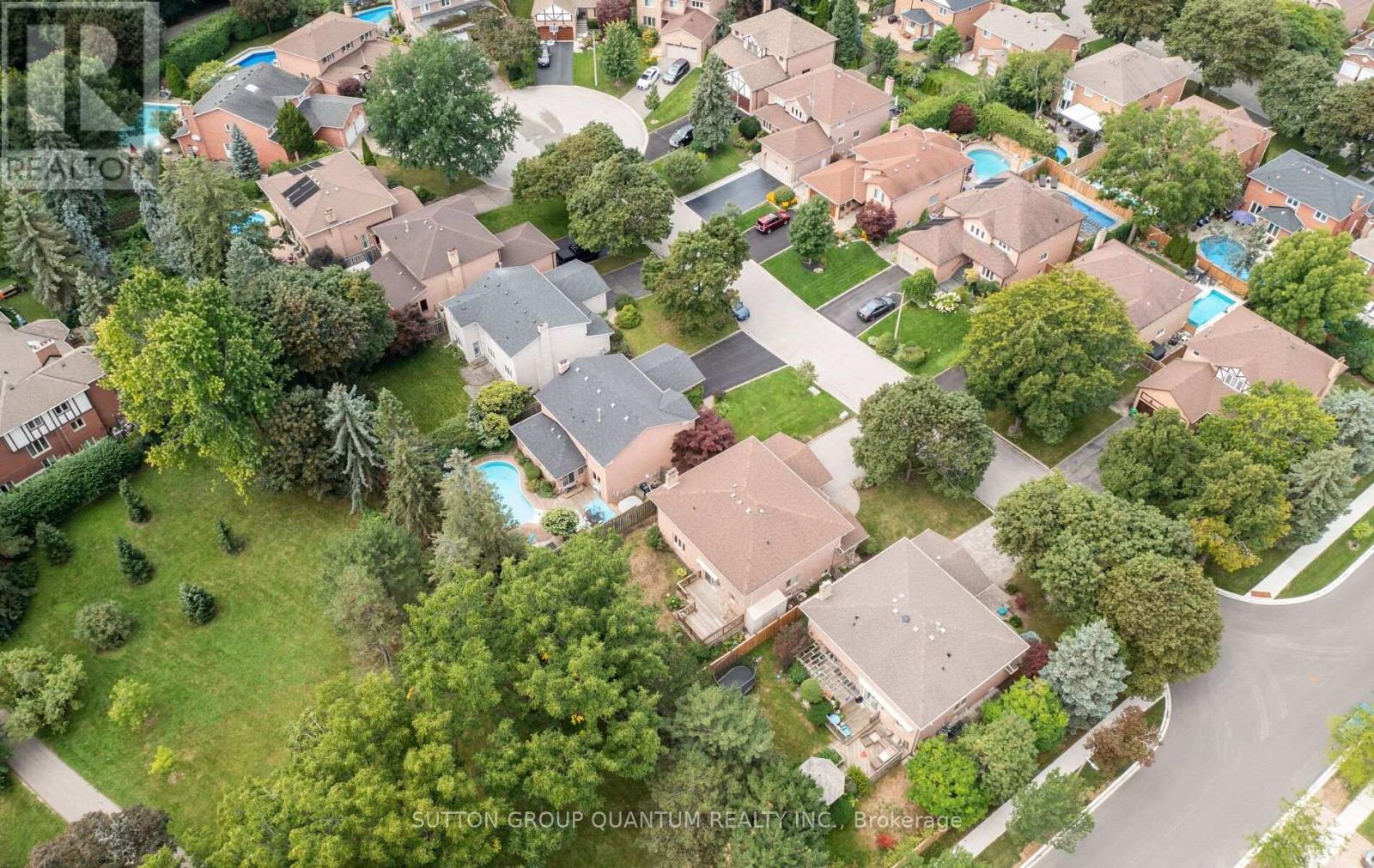 1896 STONEYBROOK COURT - 47