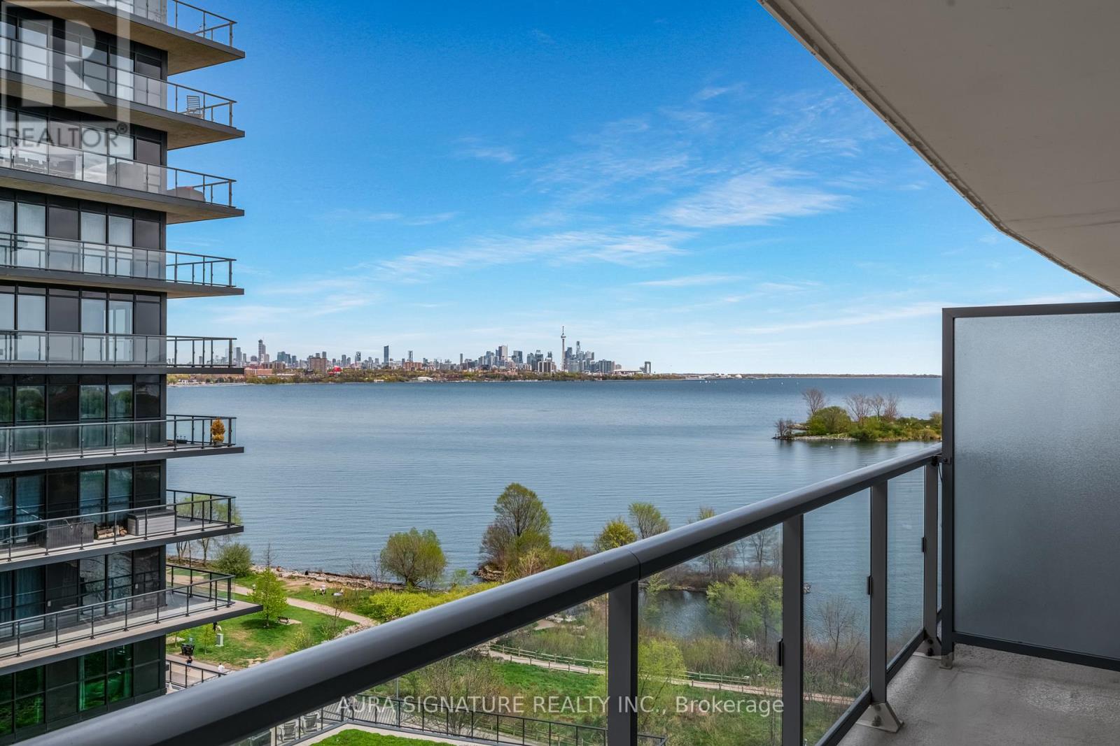 #901 110 MARINE PARADE DRIVE - 42