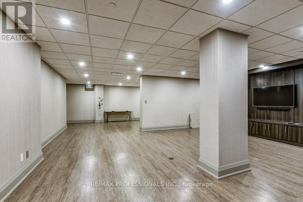 #207 260 SCARLETT ROAD - Image 34