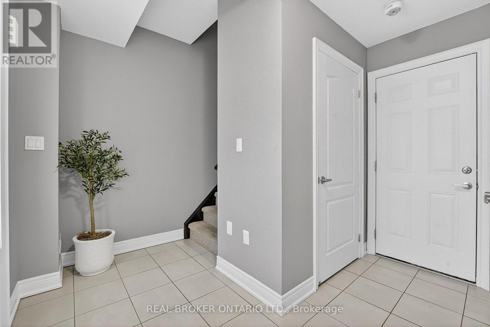 5000 DESANTIS DRIVE - 5