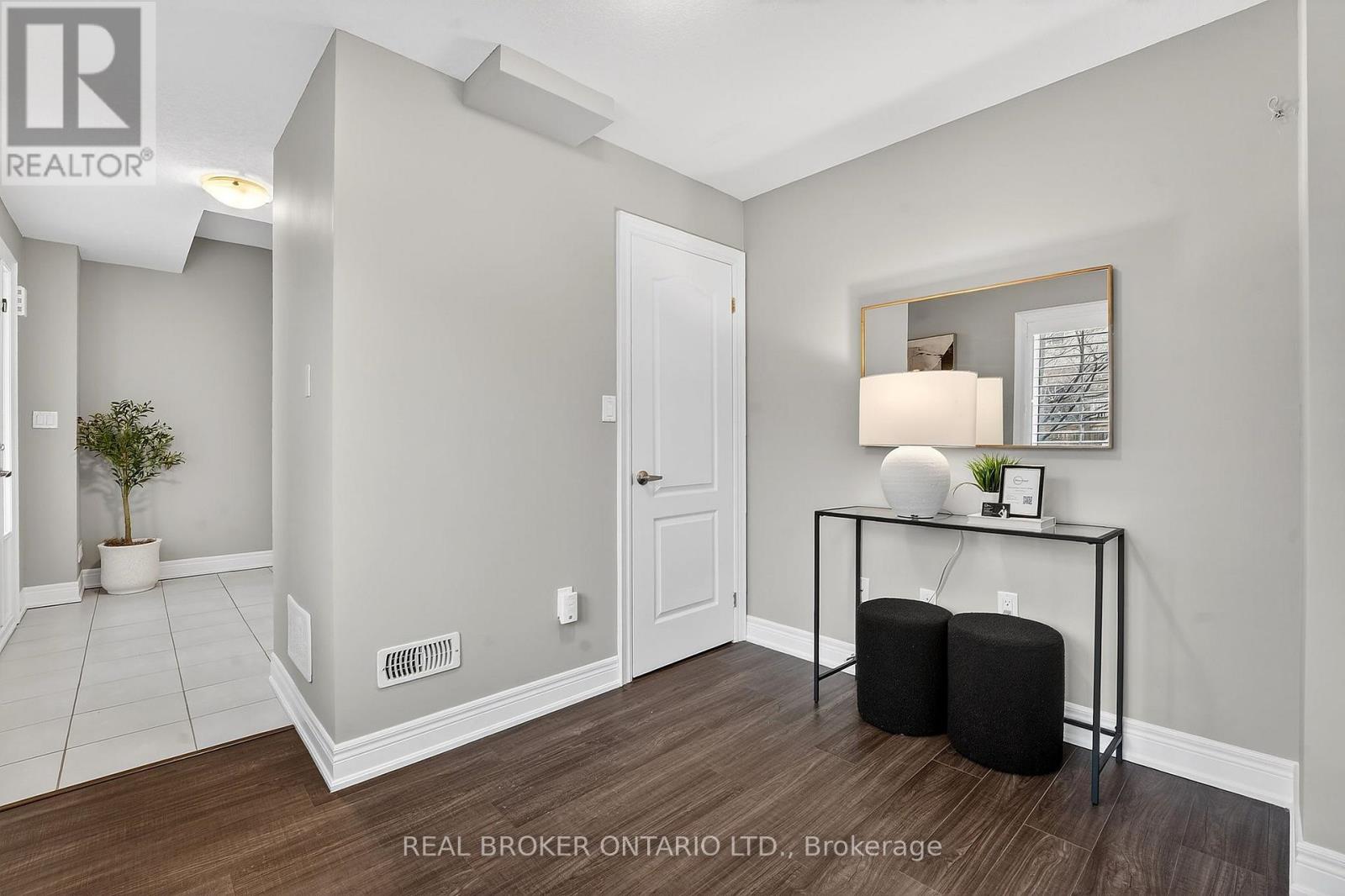 5000 DESANTIS DRIVE - 6