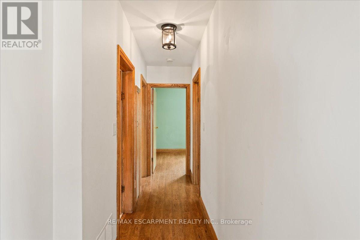 721 BROADWAY STREET - 20