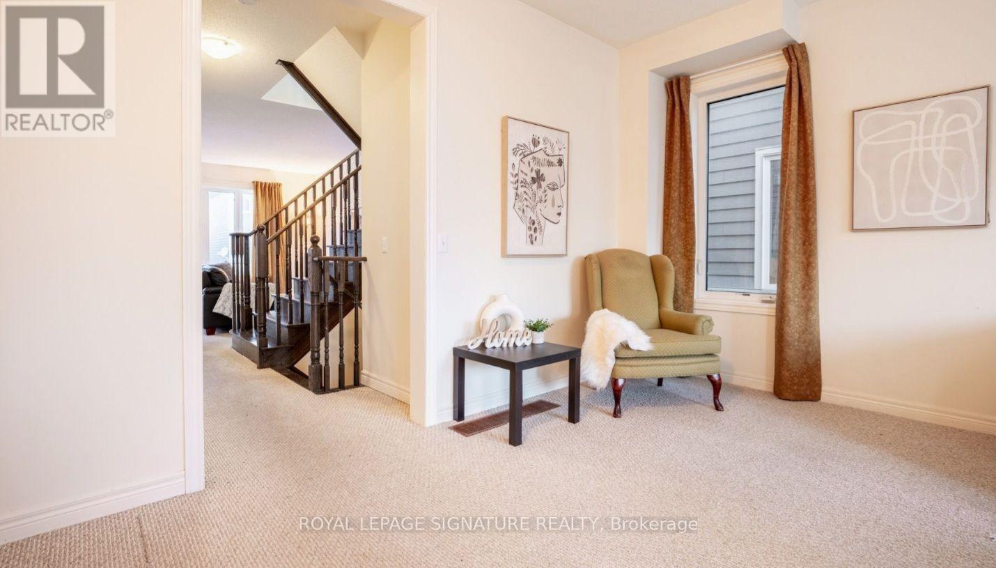 ROOM B - 9 WHITE ASH ROAD, Thorold (Confederation Heights) — photo 6