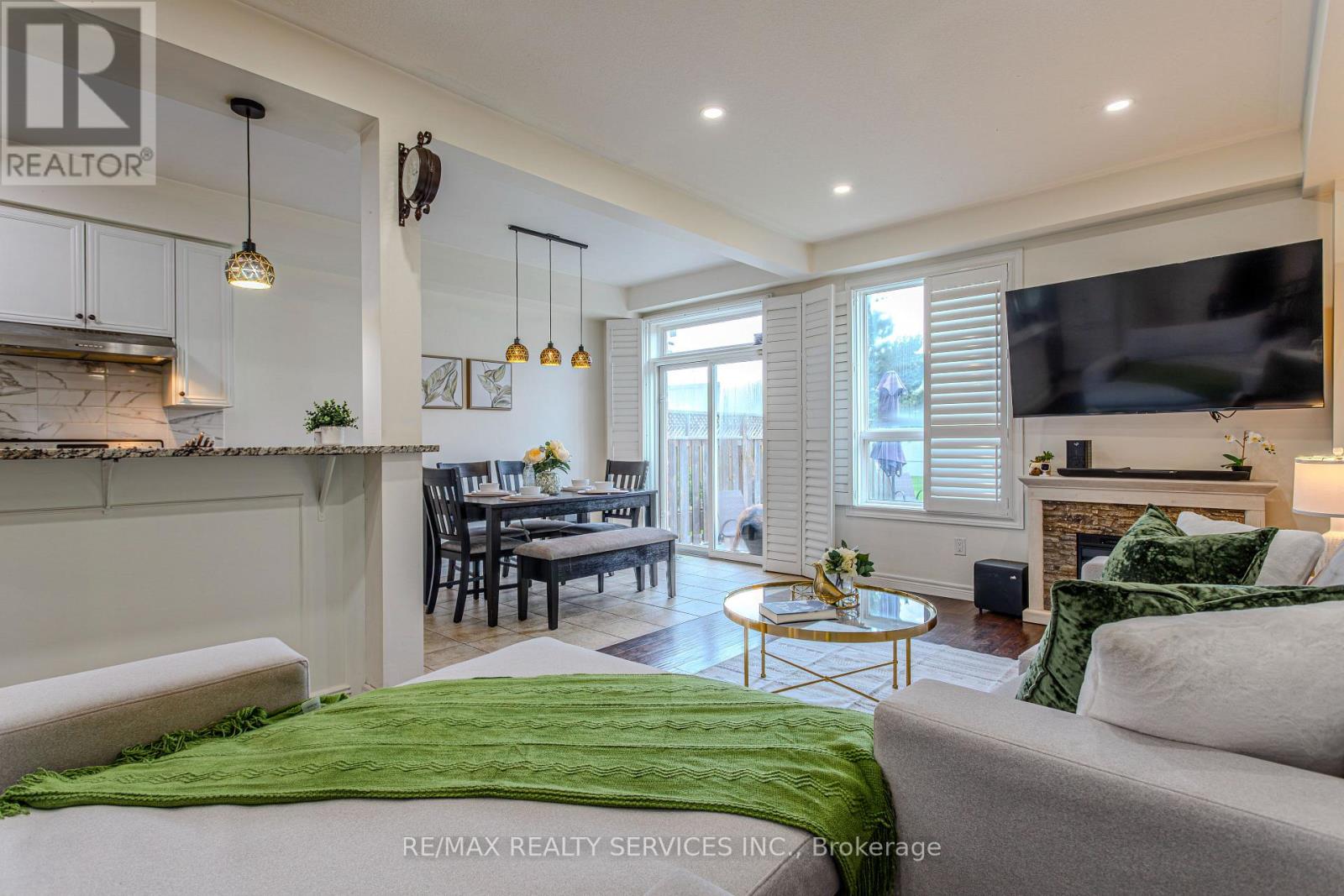 49 MARINA POINT CRESCENT N - 15