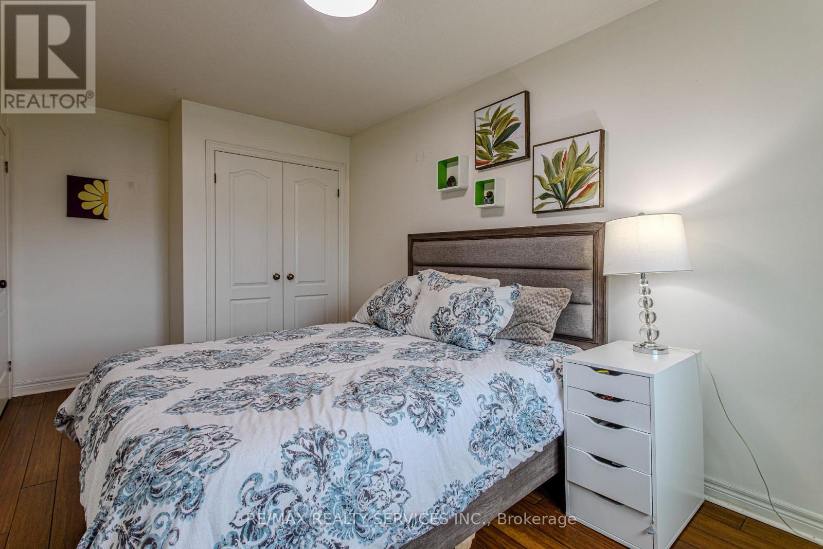 49 MARINA POINT CRESCENT N - 23