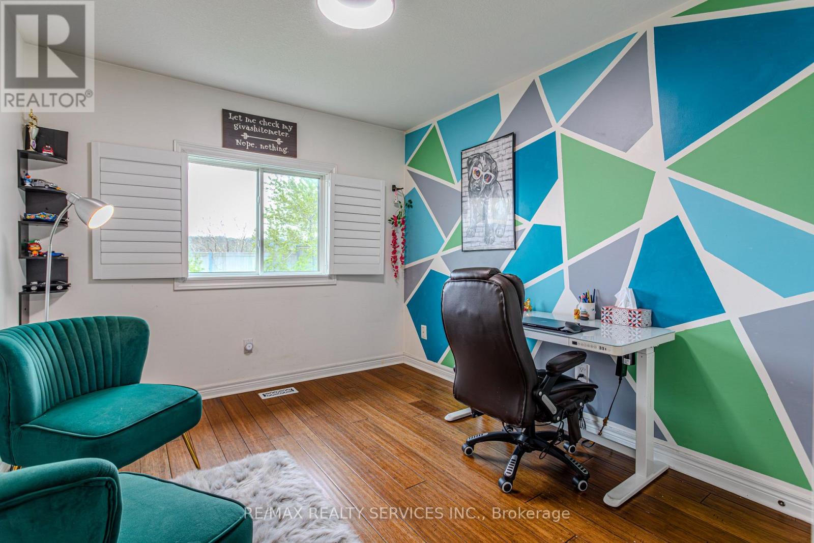 49 MARINA POINT CRESCENT N - 24