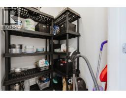 909 8850 University Crescent, Burnaby, BC V5A0C8 Photo 18