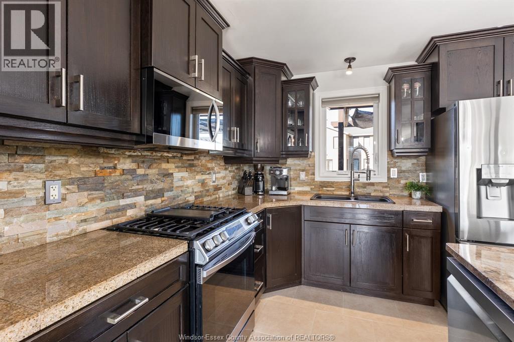 936 DRIFTWOOD, Lakeshore — photo 6