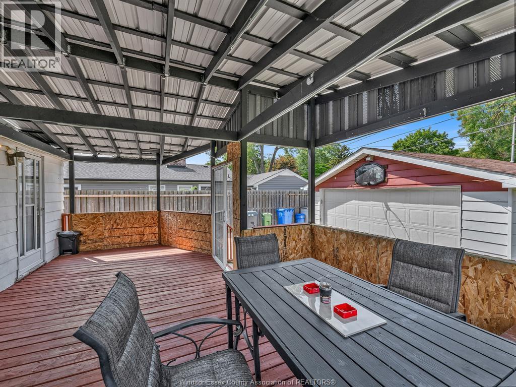 7640 WYANDOTTE STREET East - 40