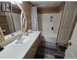 73 Westhill Rd, Elliot Lake, ON P5A1A6 Photo 11