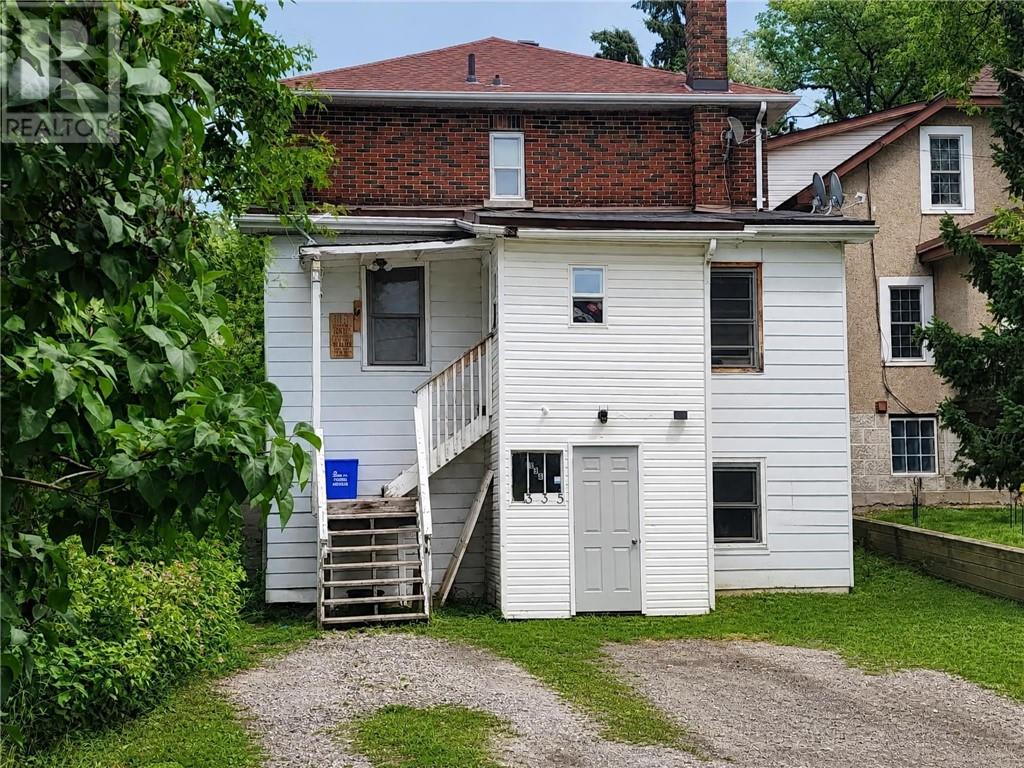 335 Frood Road - 2