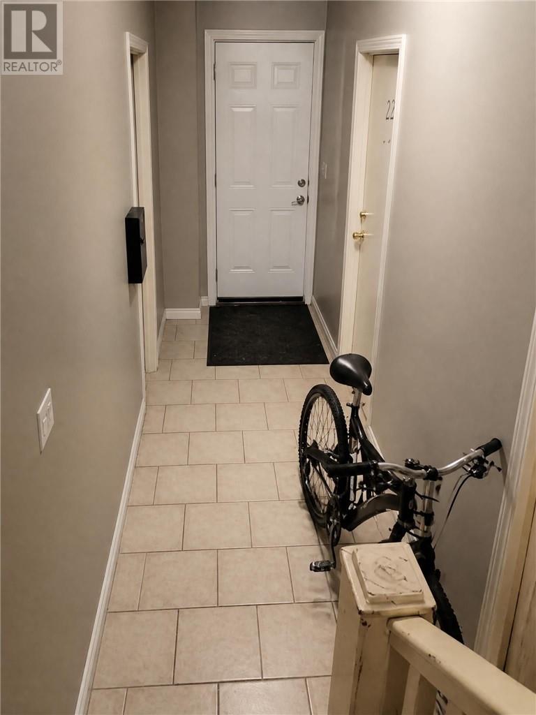 335 Frood Road - 8