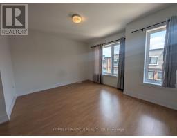 1553 Midland Avenue, Toronto, ON M1P0G3 Photo 24