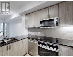 301 - 9618 Yonge Street, Richmond Hill, ON L4C0X5 Photo 15