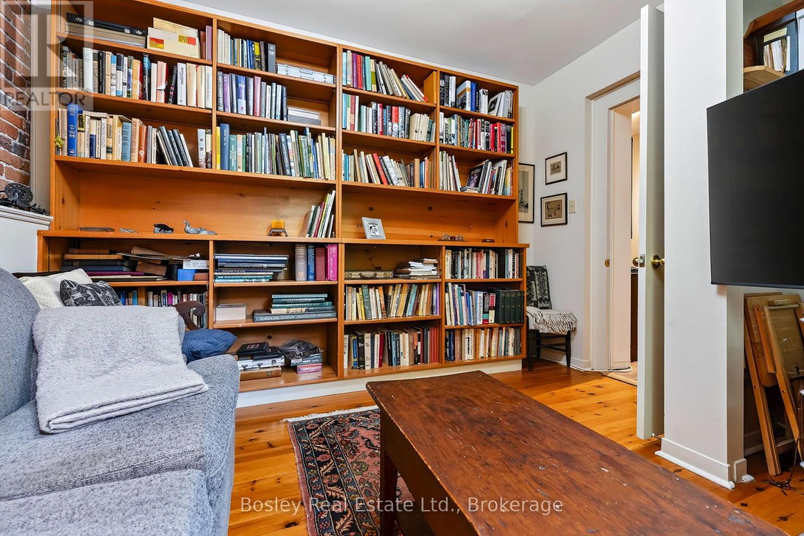6 BALDWIN STREET - 28