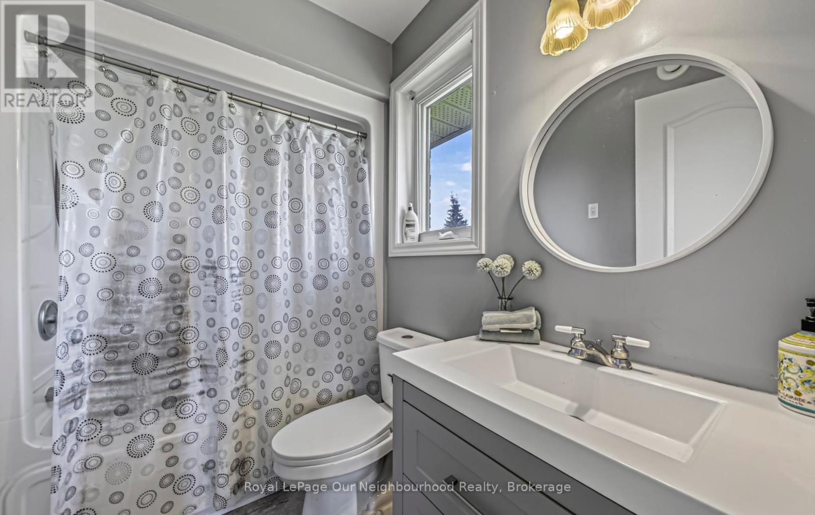 184 ST. ANDREWS DRIVE - Image 16