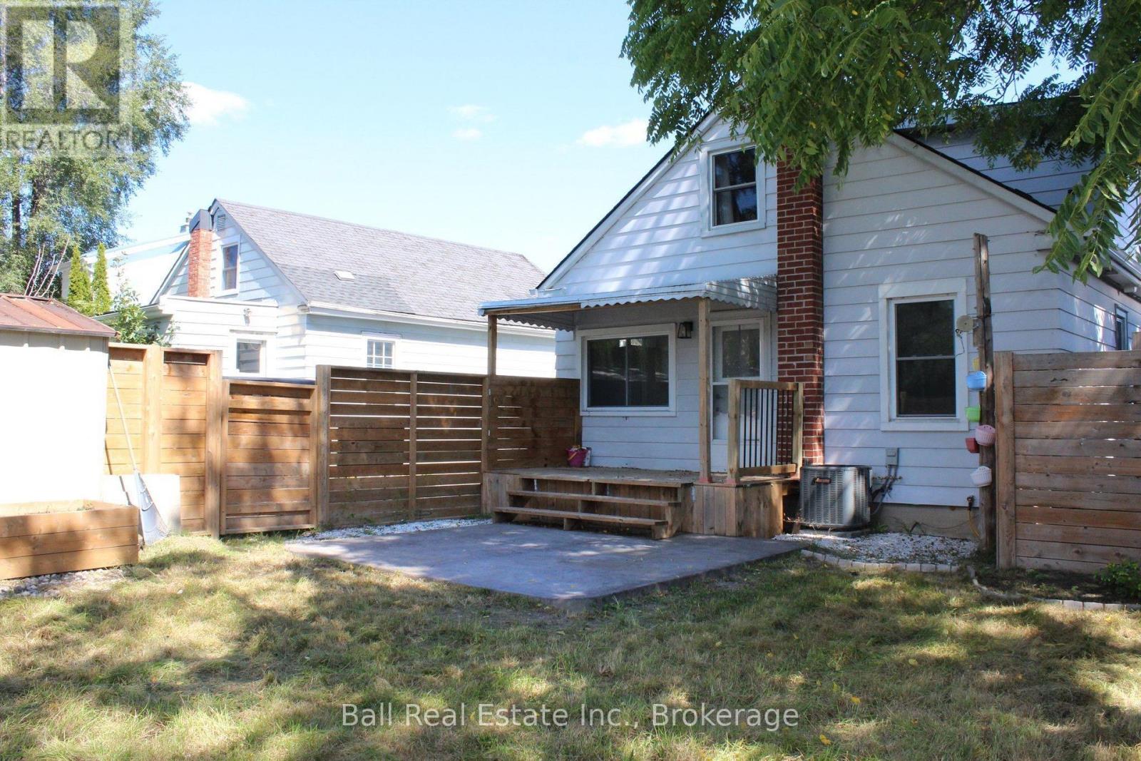 4 HOLDEN STREET, Belleville (Belleville Ward) — photo 3
