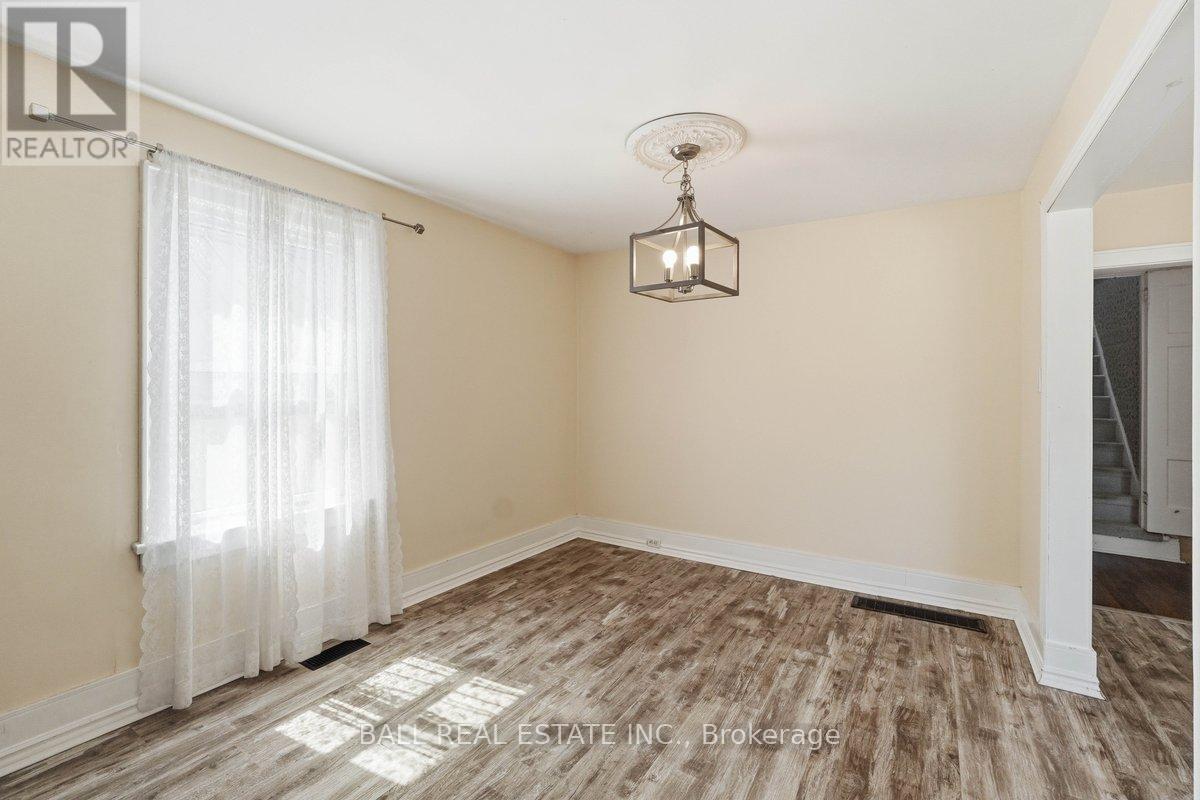 4 HOLDEN STREET, Belleville (Belleville Ward) — photo 7