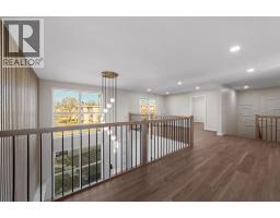 4pc Bathroom - 4907 53 Street, Camrose, AB T4V1Z1 Photo 10
