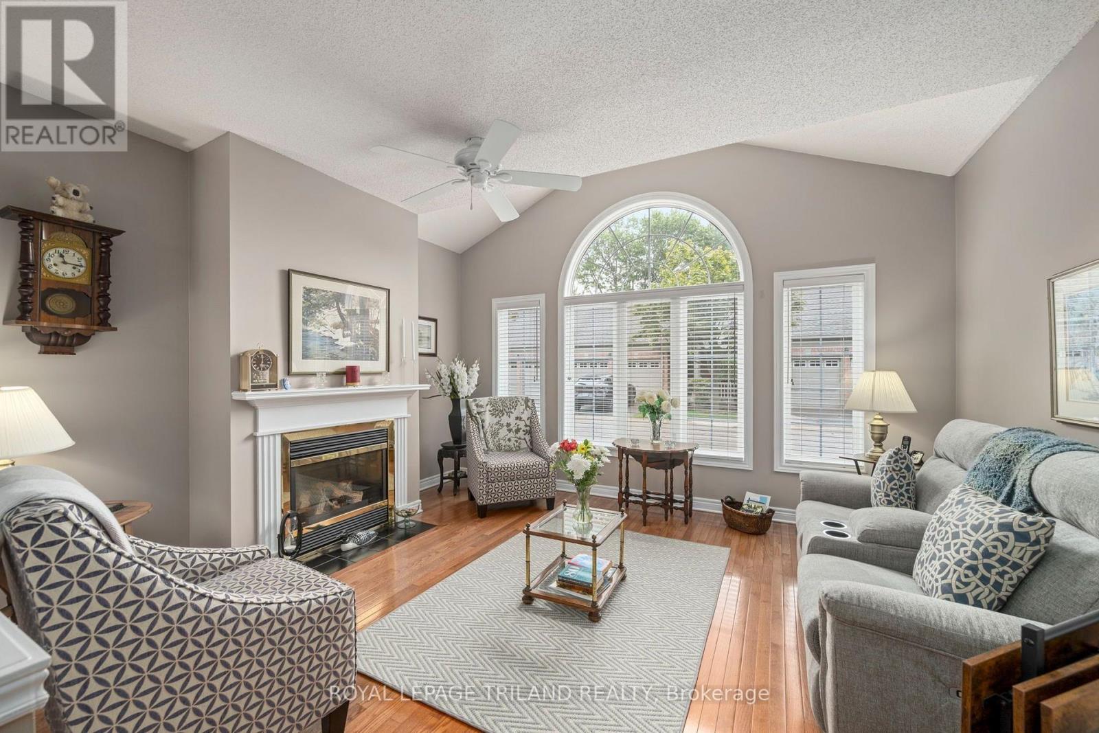 252 - 2025 MEADOWGATE BOULEVARD, London South (South U) — photo 6