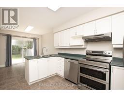 Laundry room - 382 Lighthouse Road, London South, ON N6M1J1 Photo 8