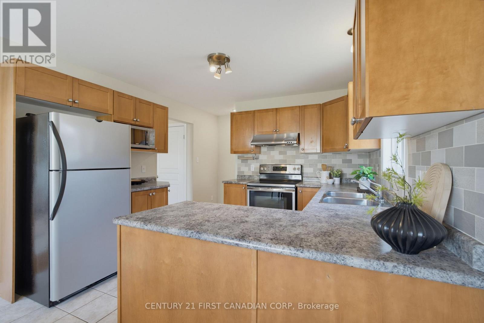 1748 ENNISMORE CRESCENT - Image 12