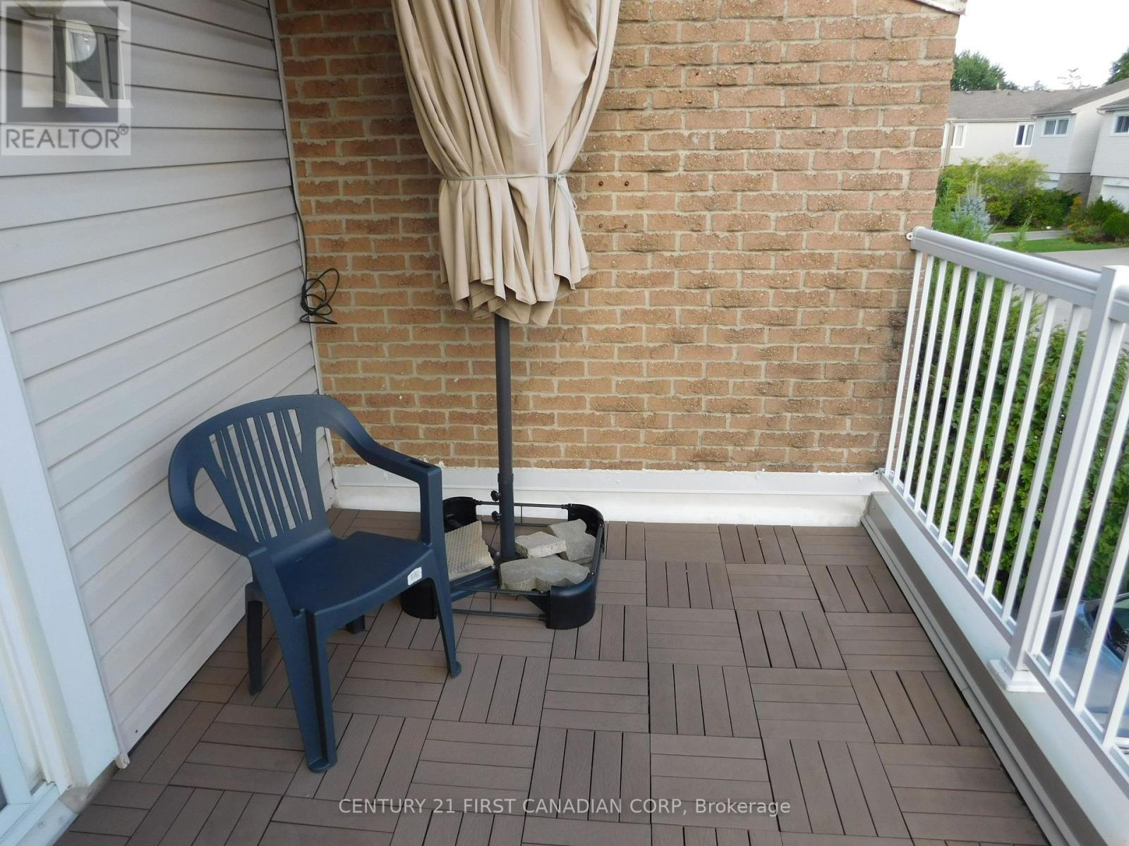 #2 500 OSGOODE DRIVE - 17