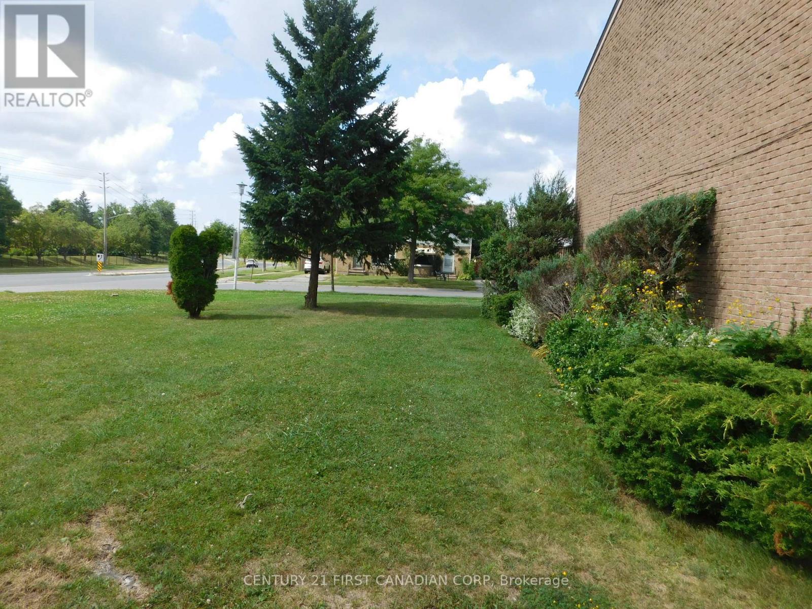 #2 500 OSGOODE DRIVE - Image 29
