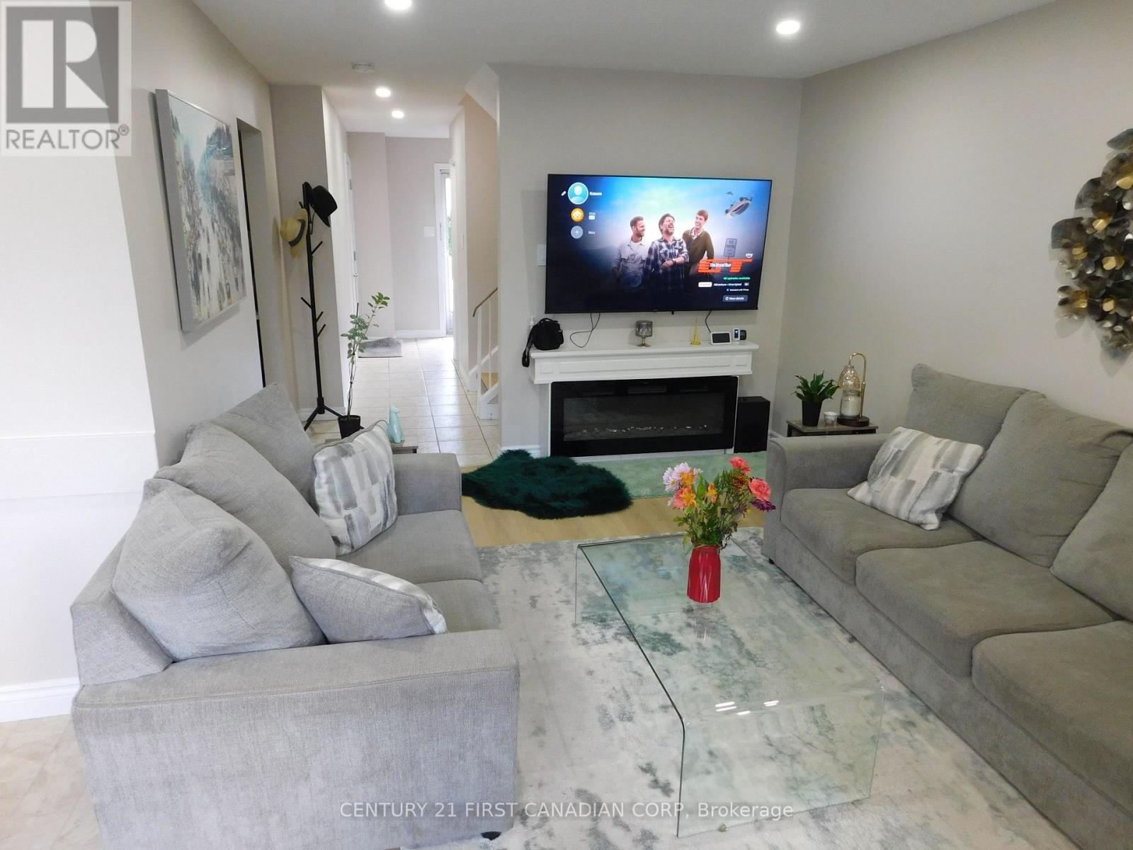 2 - 500 OSGOODE DRIVE, London South (South Y) — photo 8