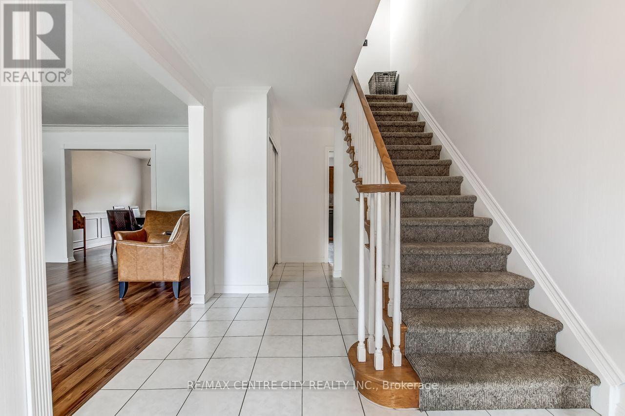 10 RUNNYMEDE CRESCENT - Image 5