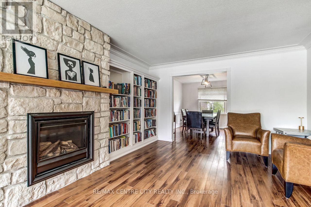 10 RUNNYMEDE CRESCENT - 7