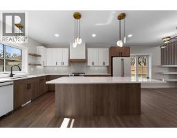4pc Bathroom - 4907 53 Street, Camrose, AB T4V1Z1 Photo 6