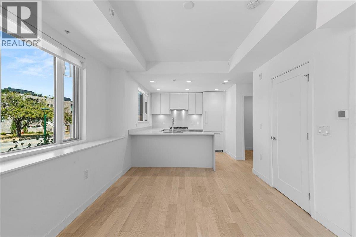 4110 COLUMBIA STREET, Vancouver — photo 8