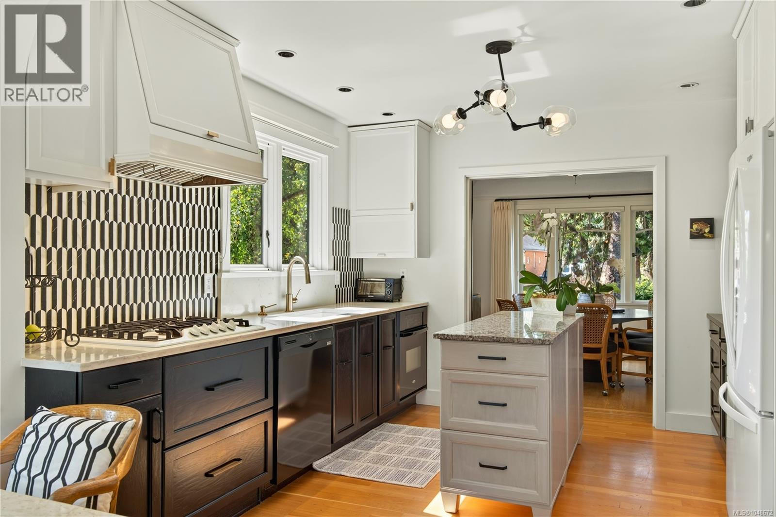 290 Vancouver Ave - Image 32