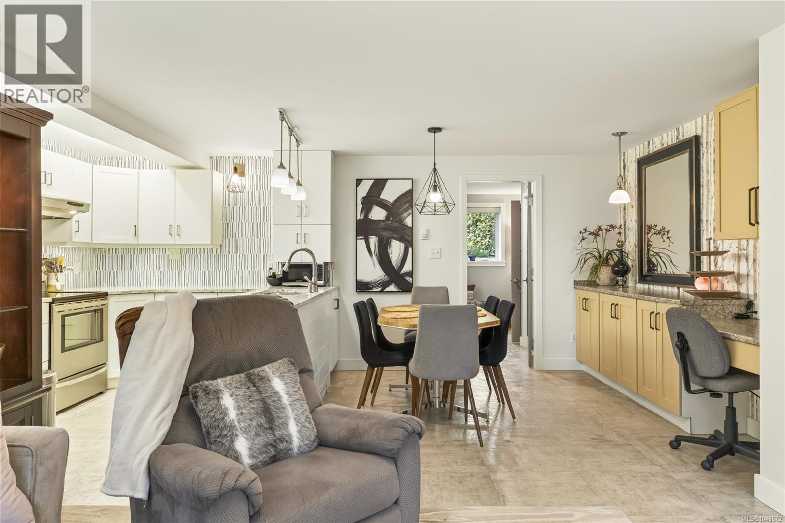 290 Vancouver Ave - 71